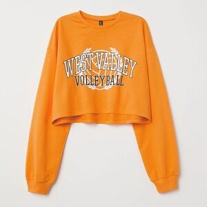 H&M VolleyBall  Cropped Sweatshirt